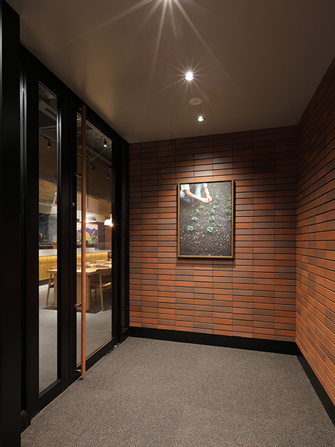 スターバックスコーヒー 横浜折本店|風除室