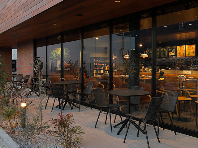 スターバックスコーヒー 横浜折本店 茂原店|屋外席